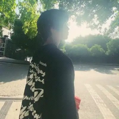 2023阳光帅气男生头像
