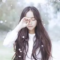 有没有治愈系女生头像这种的
