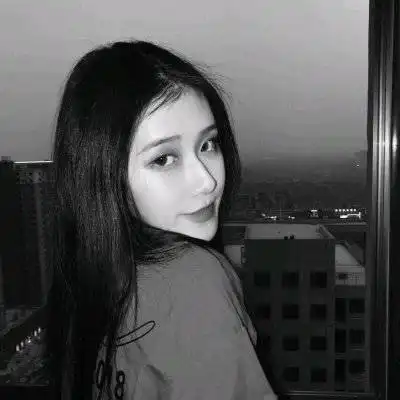 黑白女头像高冷黑白孤傲高冷御姐头像
