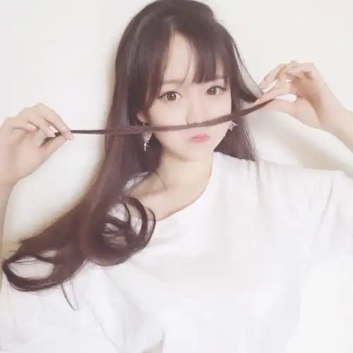 如何判断女人正不正经,看这几处,一目了然
