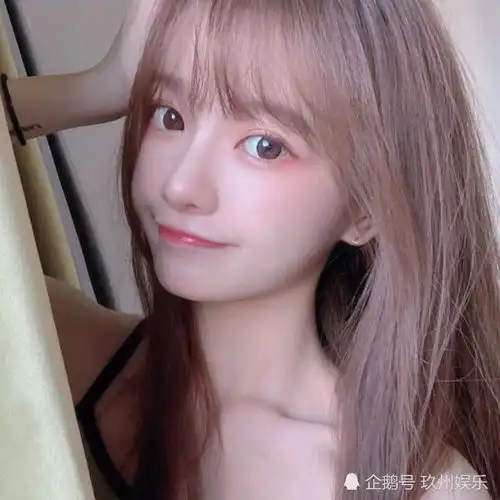 女生偷偷喜欢你,聊天记录会有这3个特点,傻弟弟别错过
