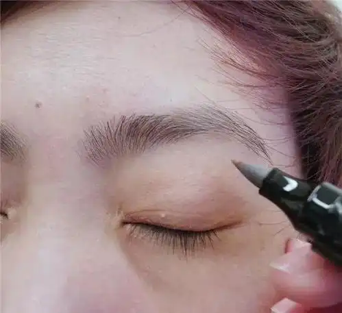 纹眉之后的女生,面部会发生怎样的变化,看后恍然大悟
