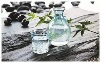 日本人用唾沫酿酒,居然还喝得津津有味
