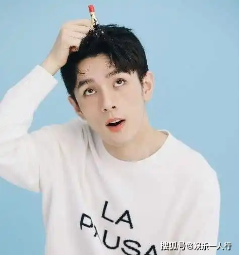 李佳琦上海复式豪宅曝光,看到这一处,是九亿少女的梦
