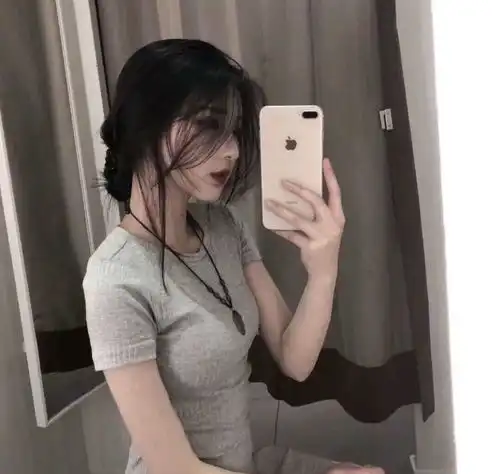小清新女生头像女生性感时尚qq头像
