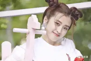 半丸子头也out了据说现在流行双丸子头
