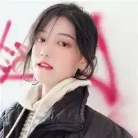 2019韩系短发美女头像微信头像图片大全
