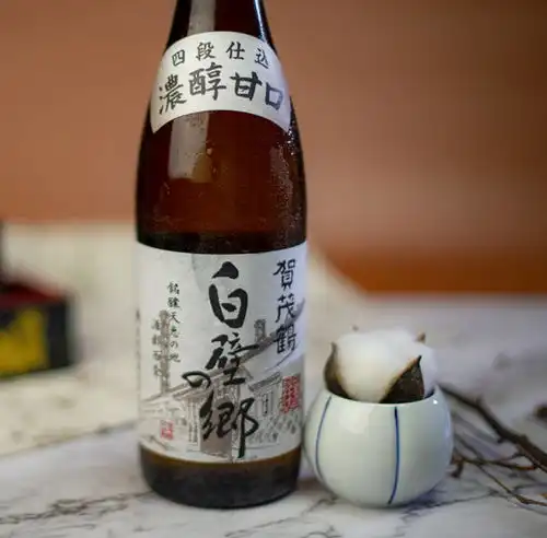 贺茂鹤白壁郷四段清酒传统的味道,四段仕込
