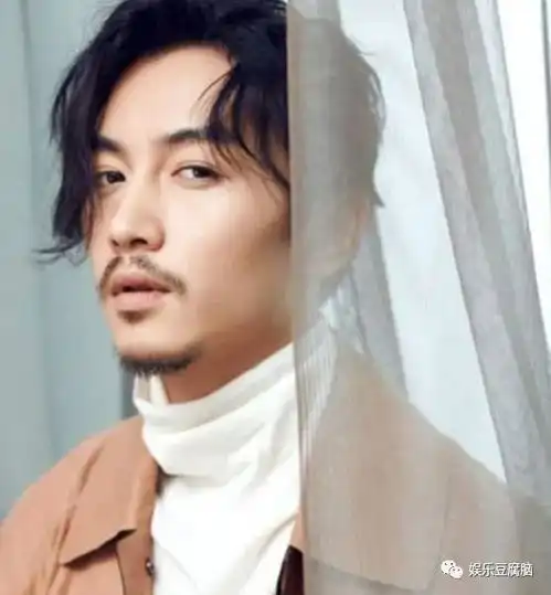 男星留长发上瘾,郑伊健引潮流,王宝强的最搞笑了
