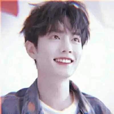 男生头像清新阳光少年肖战照片治愈系
