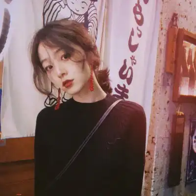 抑郁头像女生抑郁孤独的头像图片
