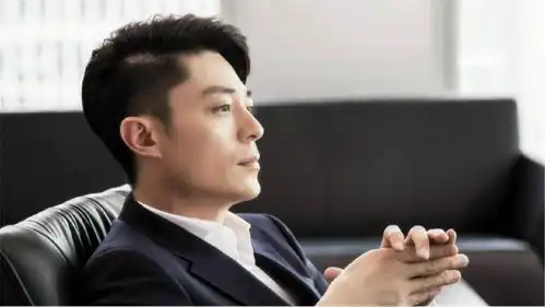 喝交杯也就算了还跳辣舞,为证明婚姻幸福,林心如真拼
