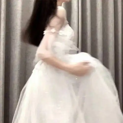 干净到极致的白色系温柔女头
