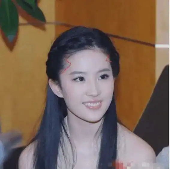 倪妮气质最好,丑在鼻子
