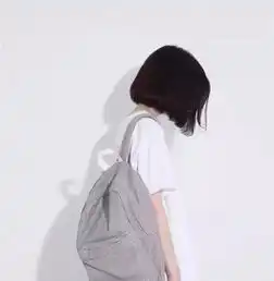 韩国女生qq头像背影
