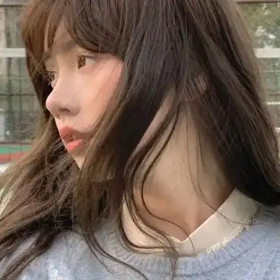 丧系女生头像我还没来得及炫耀你,你就已经不是我的
