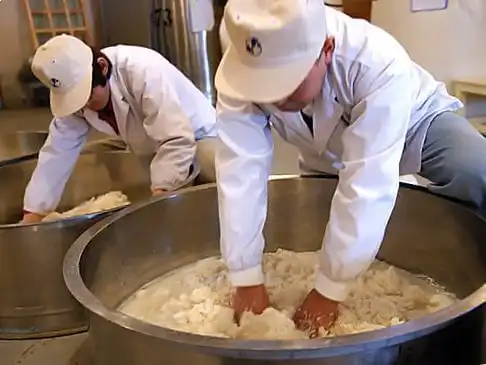 一滴入魂日本清酒界的茅台究竟牛逼在哪里
